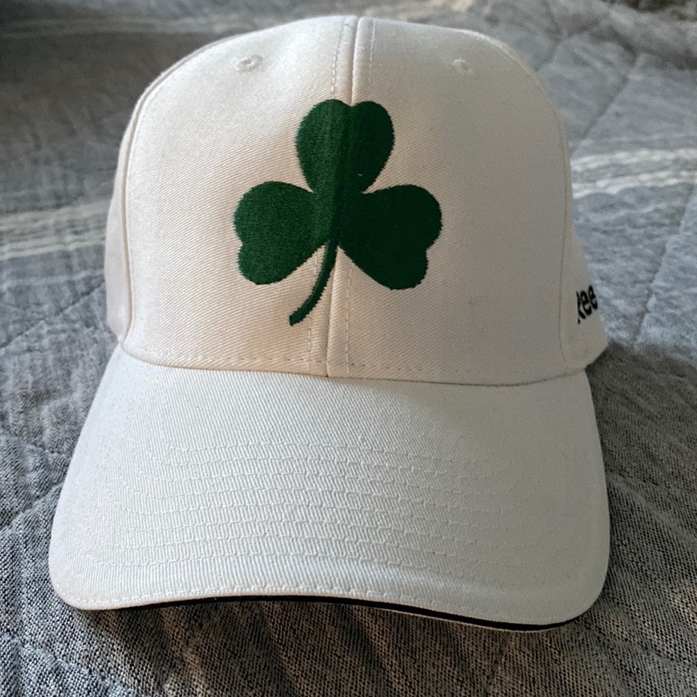 Reebok Anaheim Ducks Clover hat